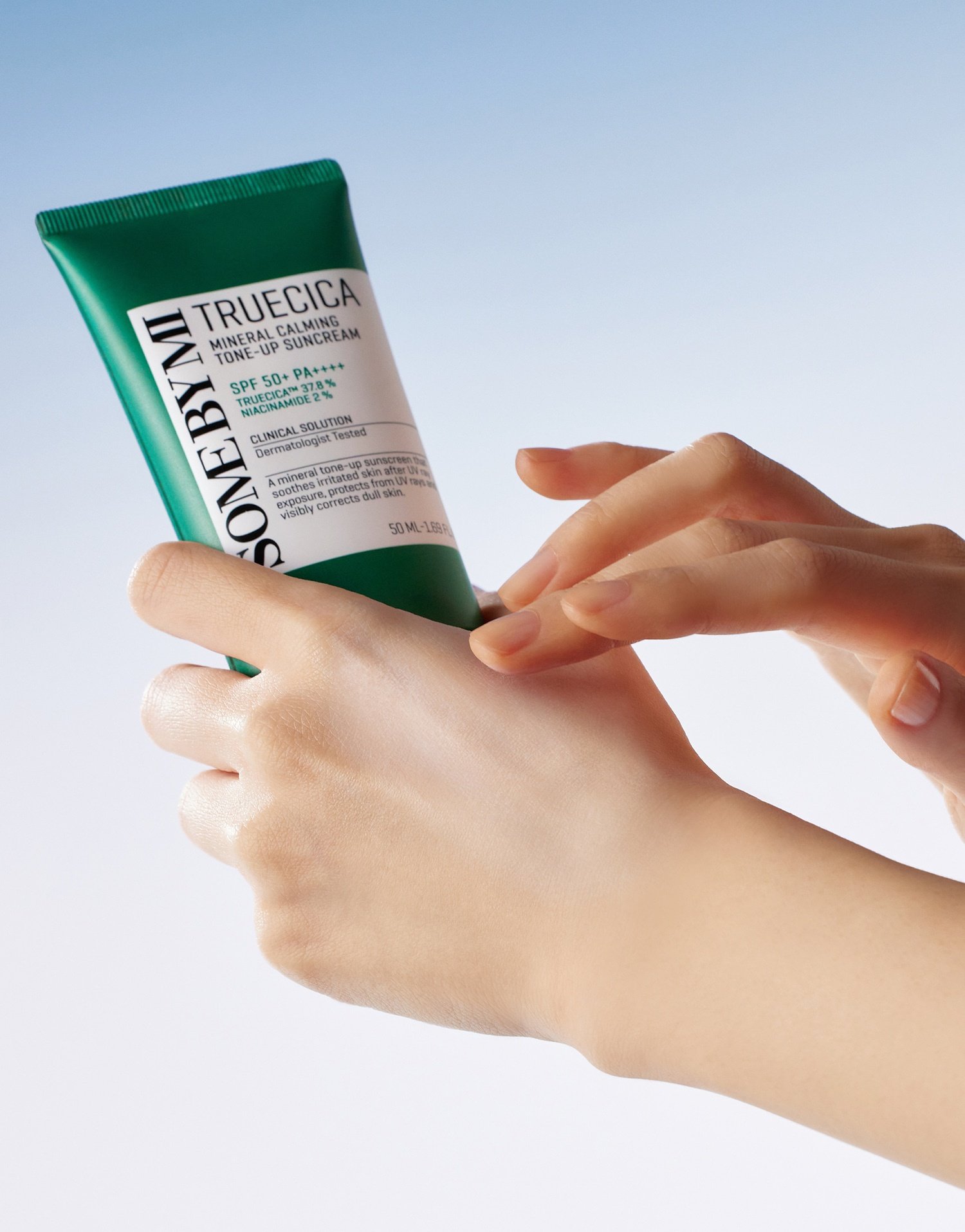 Kem chống nắng SOME BY MI Truecica Mineral Calming Tone-Up Suncream SPF50+ PA++++ 50 ml - Ảnh 3