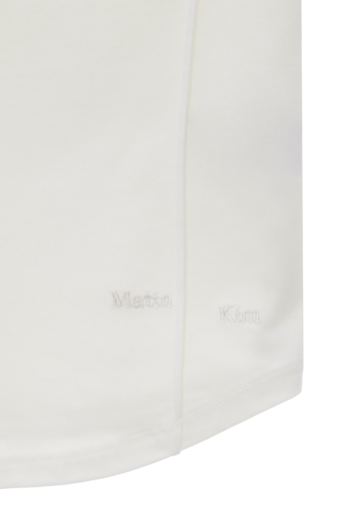 Áo thun croptop MATIN KIM Slim Line Half màu trắng MK2411TS010MWH - Ảnh 3