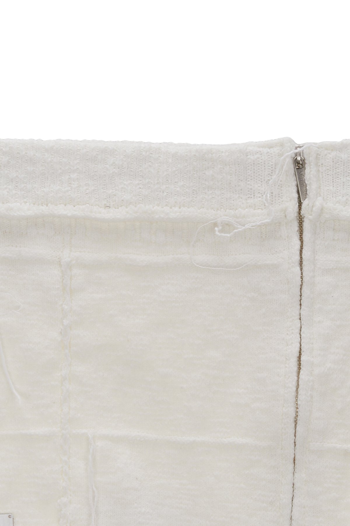 Áo ống dệt kim MATIN KIM Natural Damage Zip Up màu ngà MK2434PO014MIV - Ảnh 2